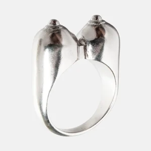 Eva Ring
